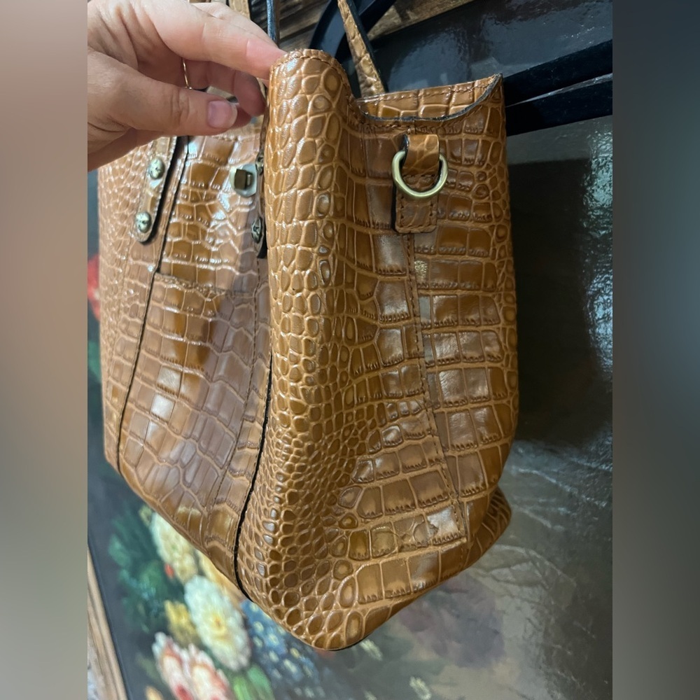 Patricia Nash Darby Croc Embossed Leather Tote Bag - Picture 7 of 12